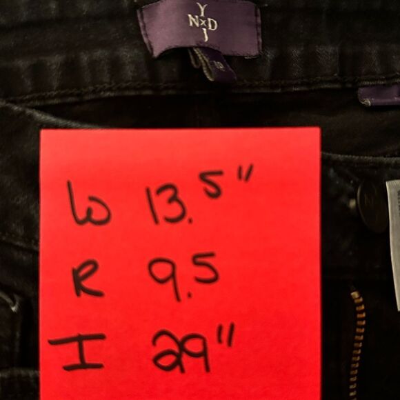 NYDJ Jeans. Size: 4P - Picture 9 of 10